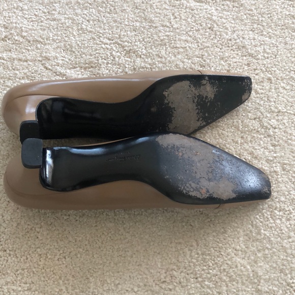 Tan colored Ferragamo pumps - Picture 3 of 4